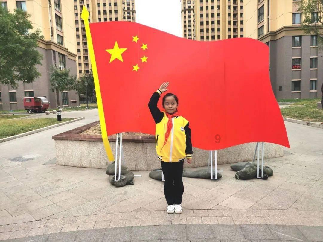 杨幂和杨颖在娱乐圈谁混得比较好？游戏画面
